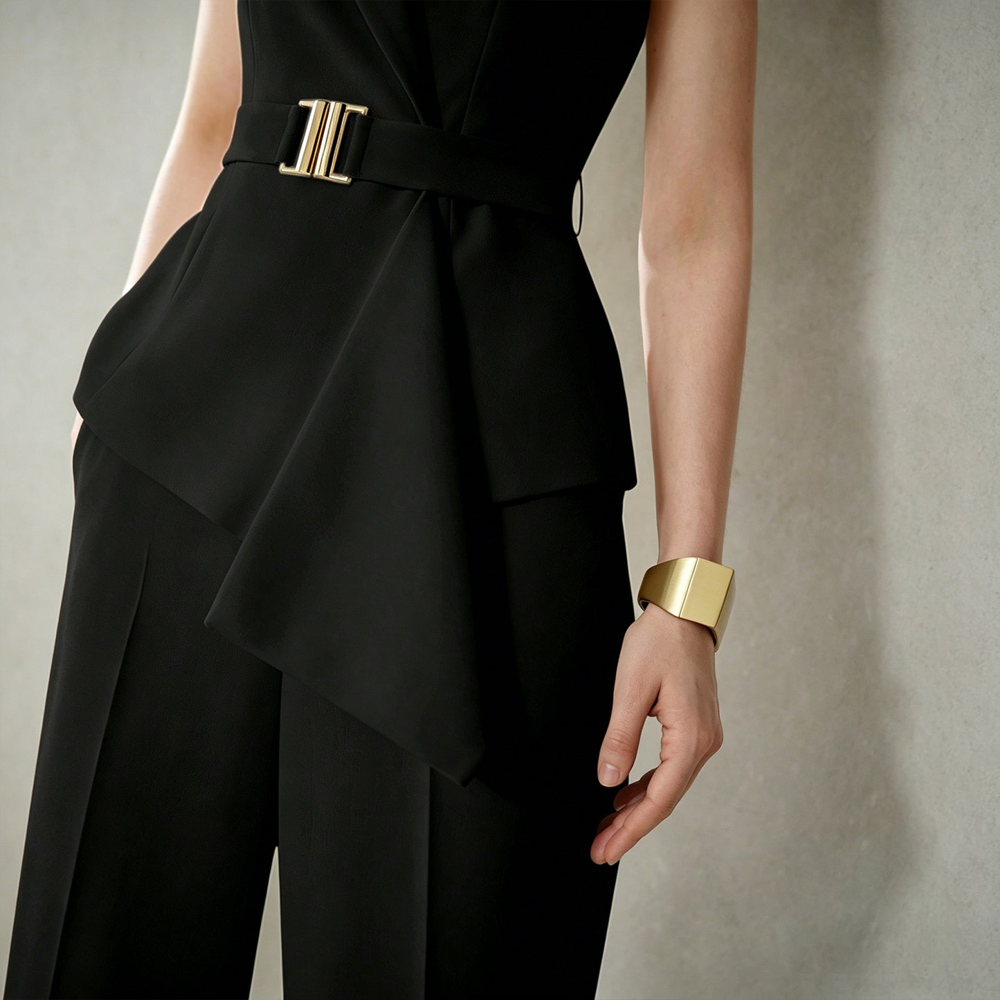 Solid Peak Collar Belted Waistcoat