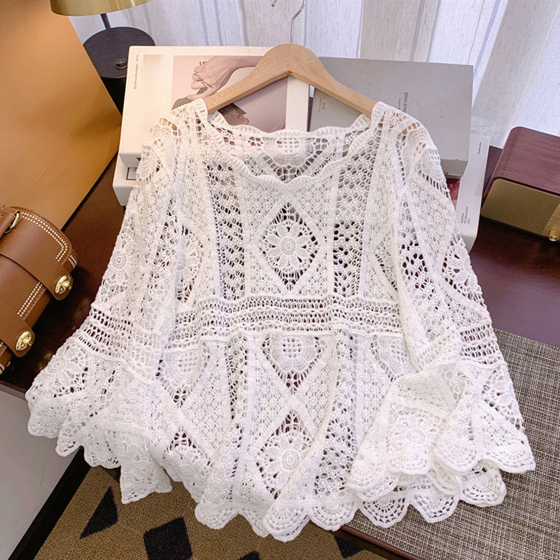 👒 🌊 Vintage-Inspired Lace Cover-Up Blouse