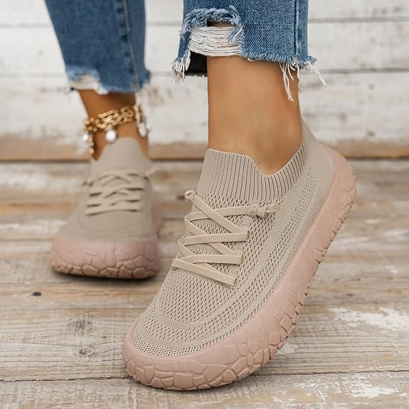 Women’s Lightweight Mesh Walking Shoes
