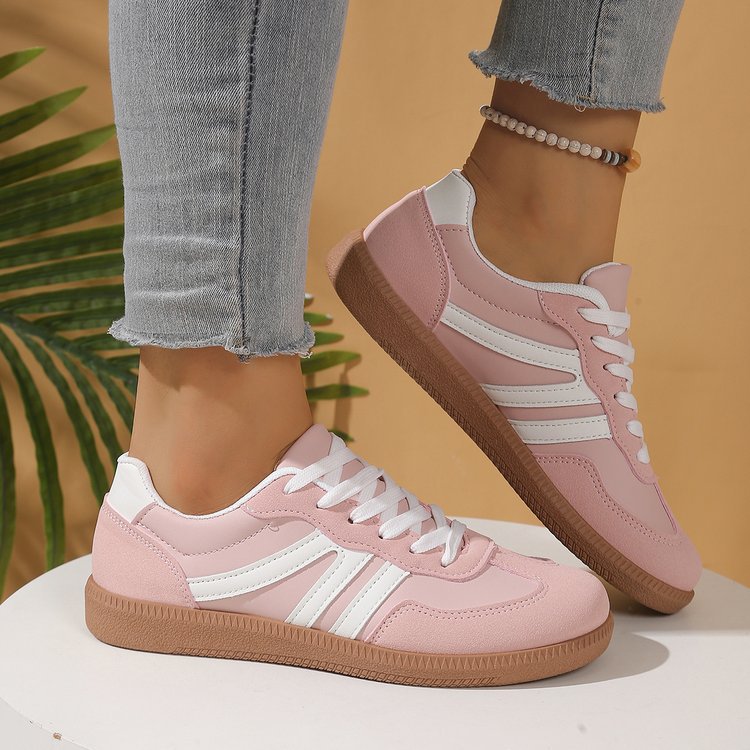 Women’s Retro Gum-Sole Low-Top Sneakers
