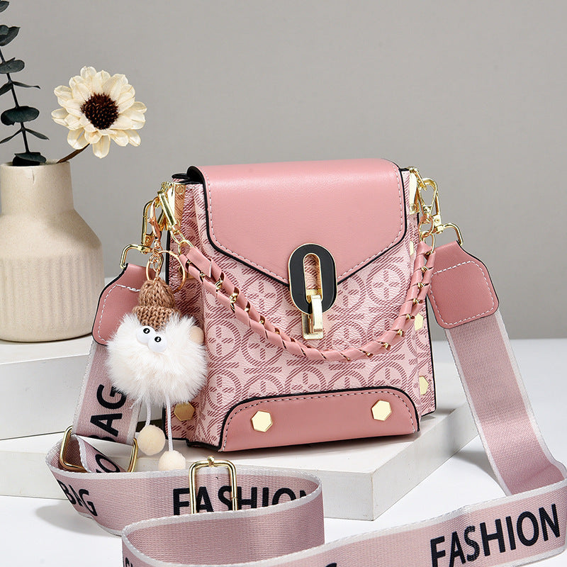 🧸 ☁️ Women's Minimalist Square Crossbody Bag