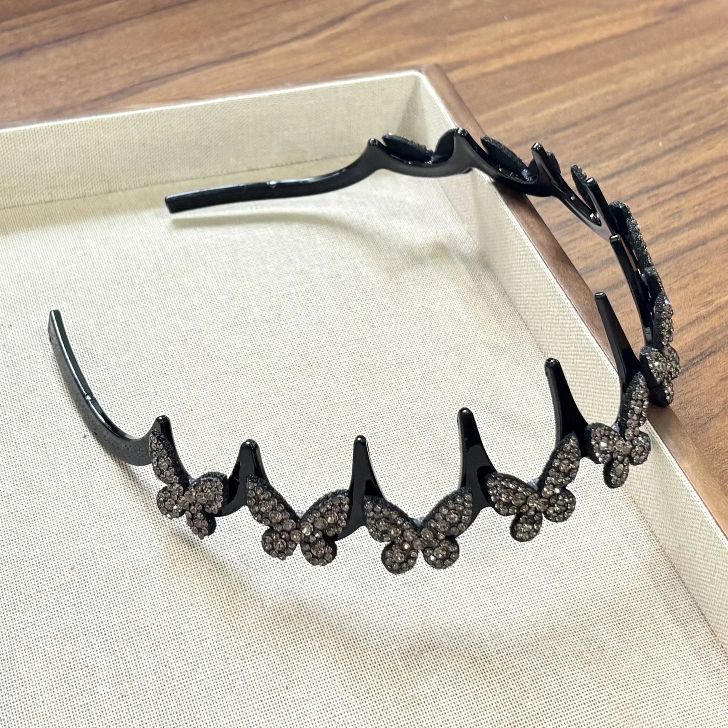 Rhinestone Wavy Headband Set – 4 Pieces
