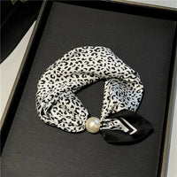 Black & White Leopard